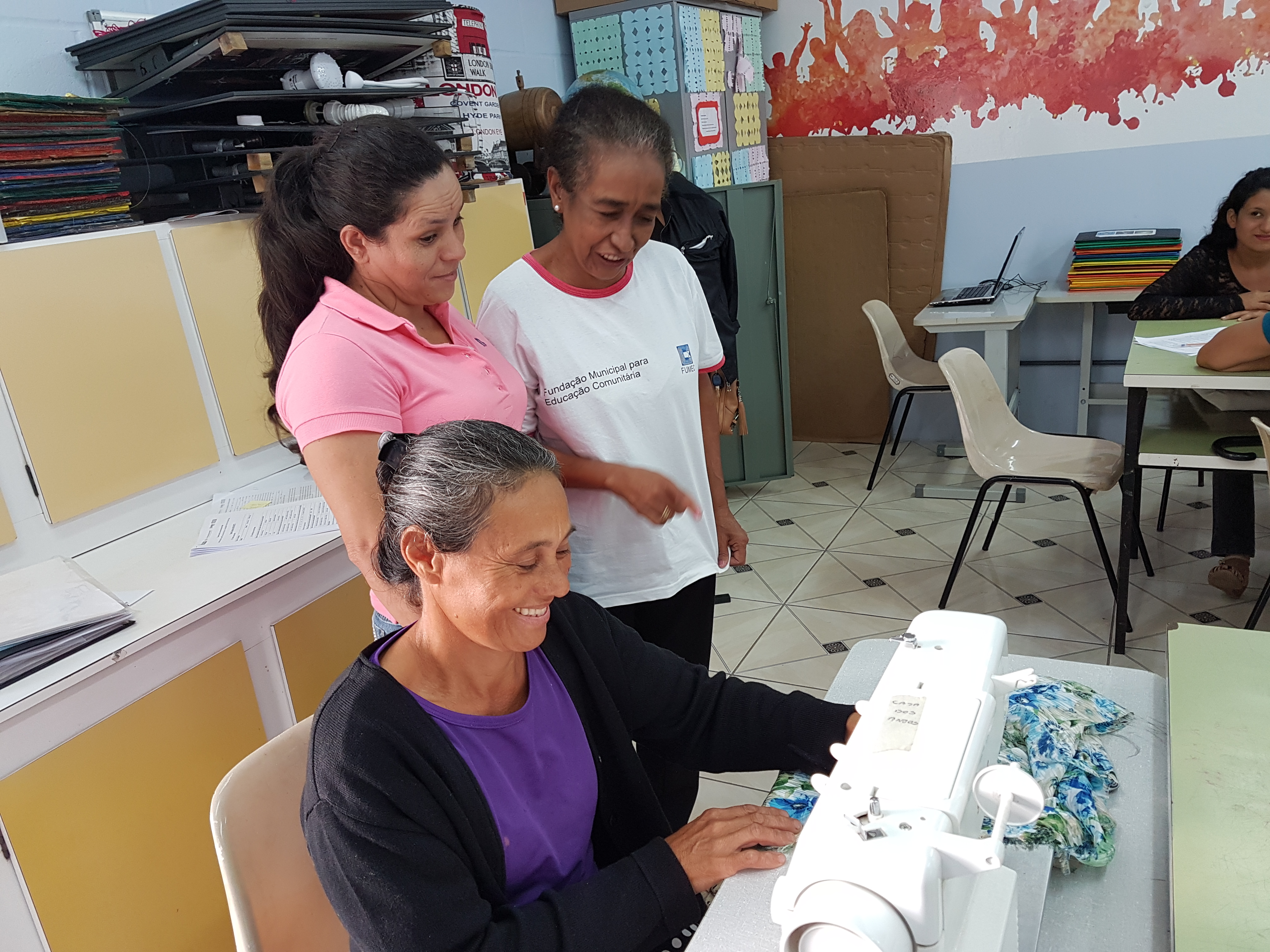 Casa dos Anjos aposta em oficinas que promovem autoestima e desenvolvem potencialidades
