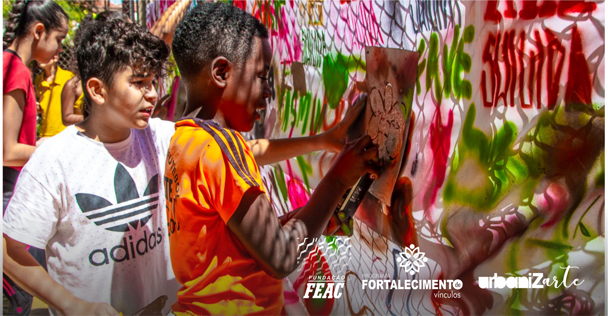 urbanizartegarotos pintando