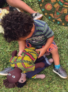 O respeito à diversidade étnica e cultural começa na educação infantil 9 bonecas2